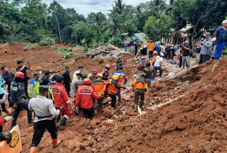 Tragedi Bangkalan: Enam Santri Tenggelam di Kubangan Bekas Galian Bukit Jaddih